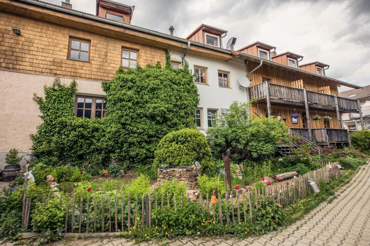 Landhotel Zum Matthiasl Bischofsreut Esterno foto