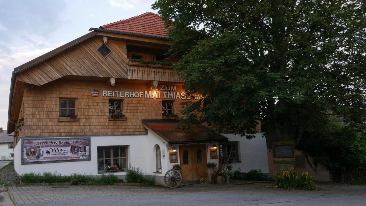 Landhotel Zum Matthiasl Bischofsreut Esterno foto