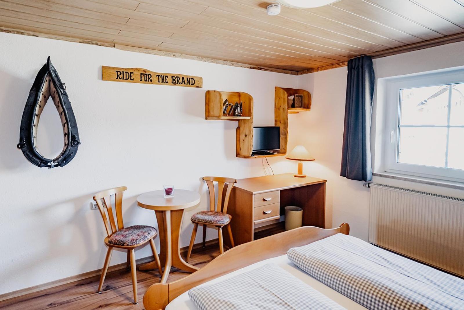 Landhotel Zum Matthiasl Bischofsreut Esterno foto