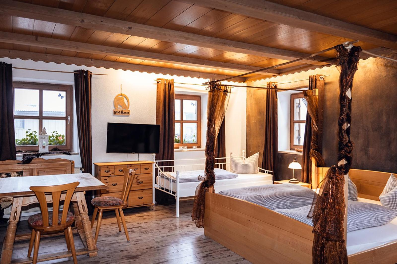Landhotel Zum Matthiasl Bischofsreut Esterno foto